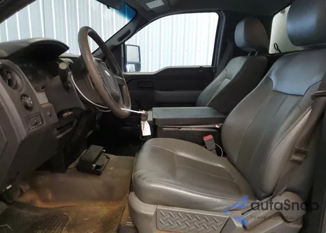 2013 Ford F150 z USA, uszkodzony, nr VIN 1FTMF1EM2DKE13047